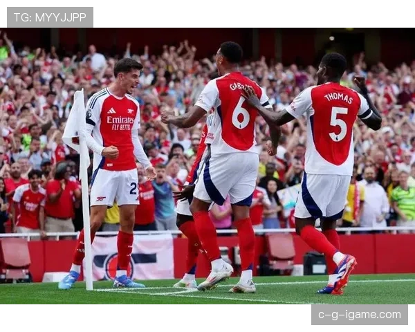 曼联防线坚如磐石！新赛季首轮零封对手，强势开局提振士气