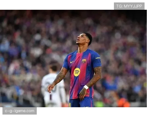 拉什福德无球跑动成破防利器,撕扯防线屡造良机