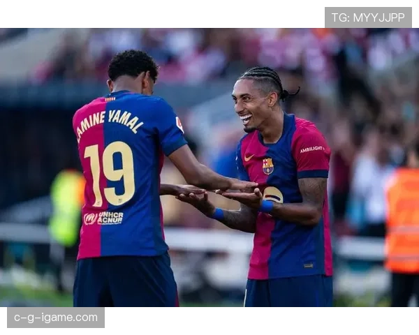 拉菲尼亚：新赛季表现稳健，成为球队进攻核心助力扬帆起航