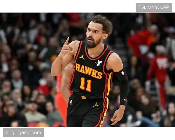 特雷·杨居然换了个豪车，用得比咱司机还溜？